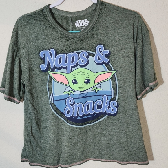 Star Wars Tops - Star wars mandalorian yoda grogu Large.     Bin 27